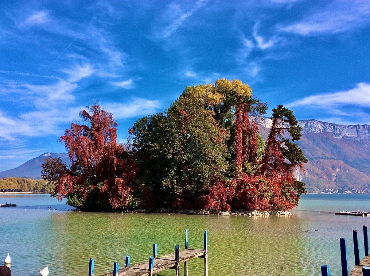 Lake Home Apartment